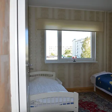 Papiniidu 31 * Pärnu